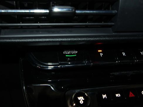 Used 2024 Lincoln Corsair AWD w/ Equipment Group 101A image 13