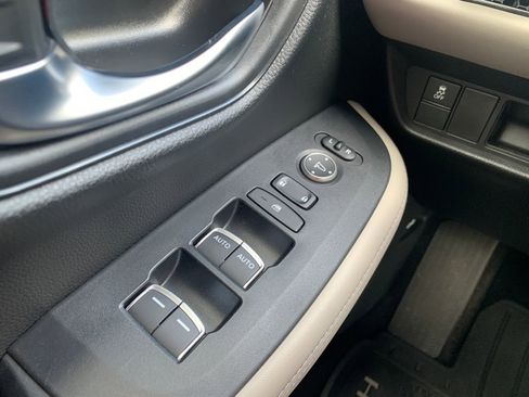 Used 2023 Honda HR-V EX-L image 21