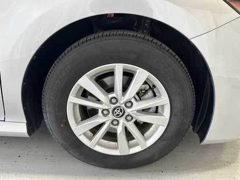 Used 2026 Toyota Camry LE image 61