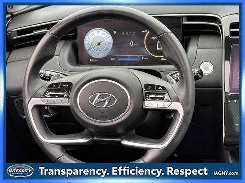 Used 2022 Hyundai Tucson Limited w/ Winter Package image 18
