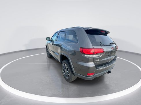 Used 2018 Jeep Grand Cherokee Trailhawk AWD/4WD image 6