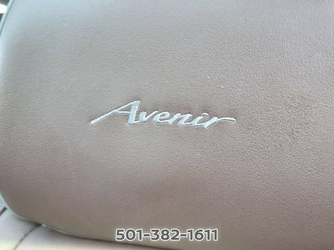 Used 2019 Buick Enclave Avenir w/ Avenir Technology Package FWD image 11