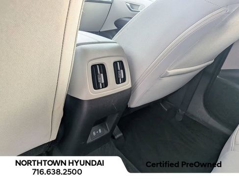 Used 2025 Hyundai Tucson SEL image 33