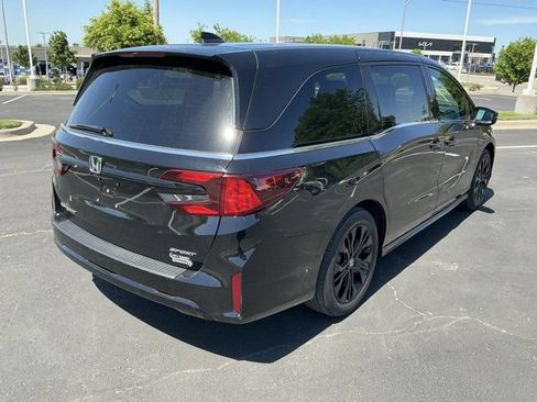 Used 2025 Honda Odyssey Sport-L image 3