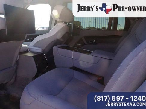 Used 2024 Land Rover Range Rover SV image 19