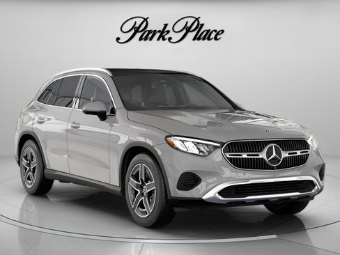 Used 2026 Mercedes-Benz GLC 300 4MATIC image 33