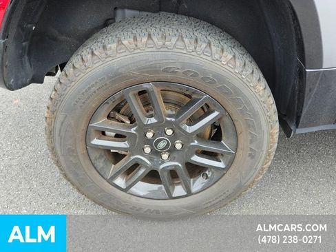 Used 2022 Land Rover Defender 90 X-Dynamic S image 12