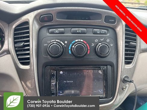 Used 2002 Toyota Highlander V6 image 10