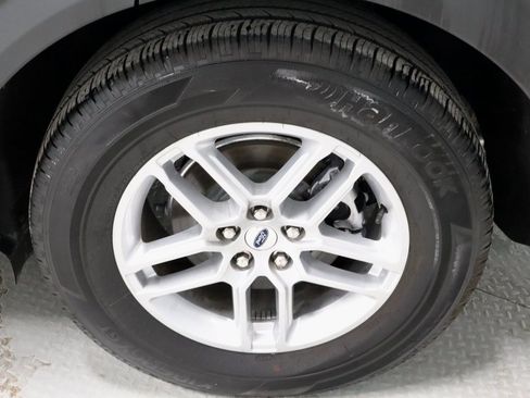 Certified 2025 Ford Explorer Active image 19