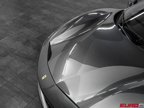 Used 2019 Ferrari 488 Spider RWD image 11