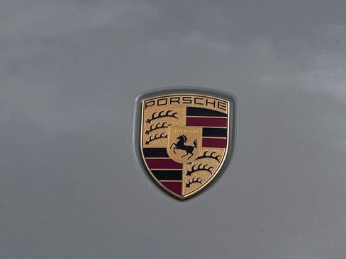 Certified 2022 Porsche Cayenne Turbo S AWD/4WD image 31