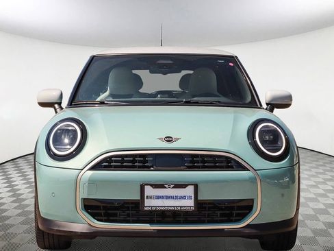 Used 2025 MINI Cooper 2-Door Hardtop FWD image 2