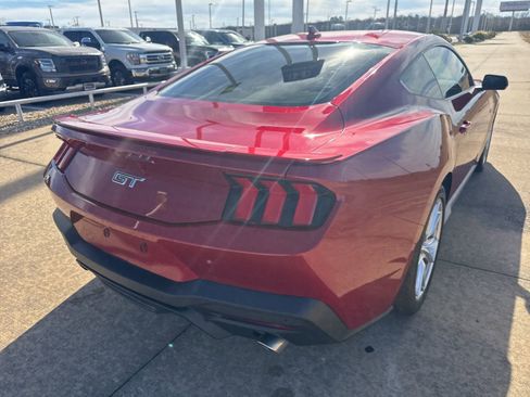 Used 2024 Ford Mustang GT Premium image 7