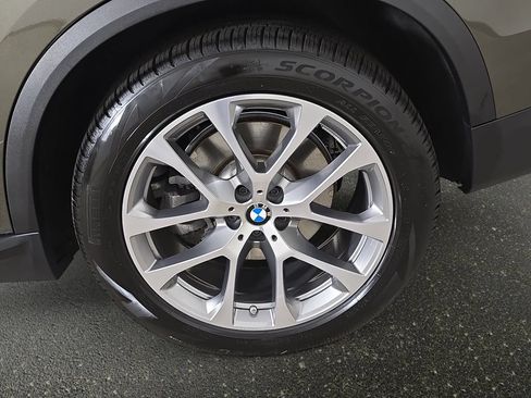 Used 2026 BMW X5 xDrive40i w/ Premium Package AWD/4WD image 38