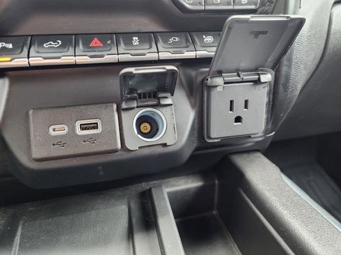 Certified 2022 GMC Sierra 1500 SLT w/ SLT Premium Plus Package image 54