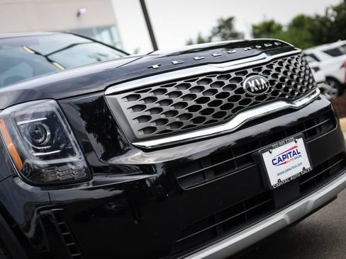 Used 2021 Kia Telluride LX AWD/4WD image 16