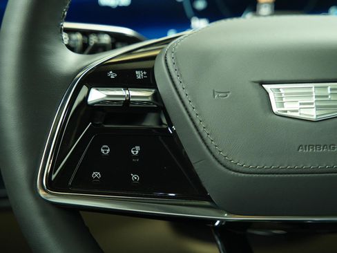 Used 2026 Cadillac Lyriq Signature Luxury w/ Nappa Leather Package AWD/4WD image 39