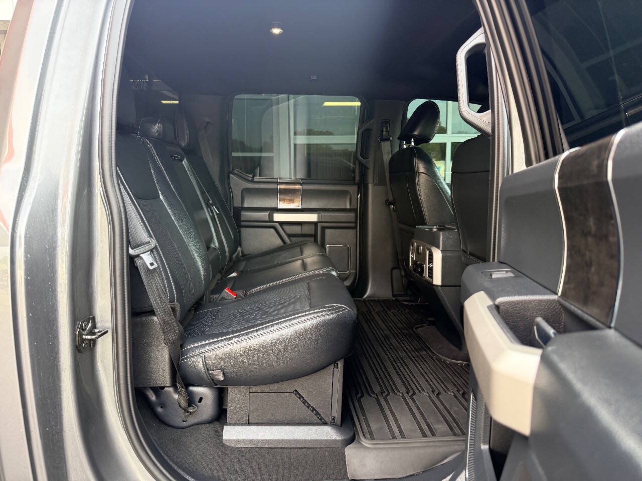 Used 2022 Ford F350 Lariat w/ Lariat Ultimate Package AWD/4WD image 39