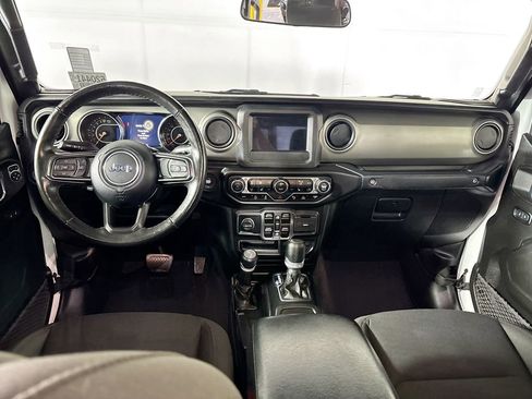 Used 2021 Jeep Gladiator Sport AWD/4WD image 12