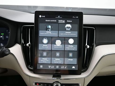 New 2026 Volvo XC60 T8 Ultra w/ Protection Package Premier image 16