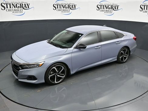 Used 2022 Honda Accord Sport image 11