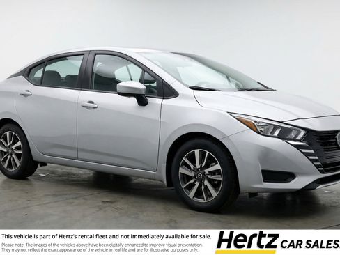Used 2025 Nissan Versa SV FWD image 1