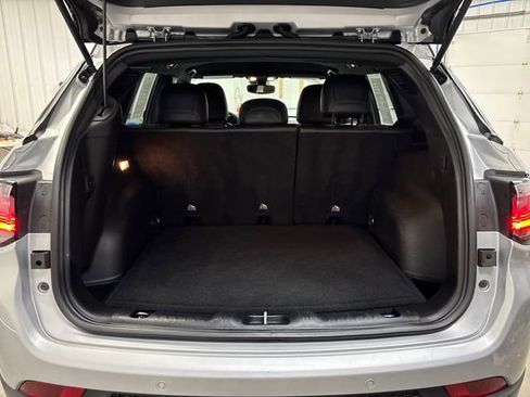 Used 2025 Jeep Compass Trailhawk w/ Trailhawk Elite Group image 22