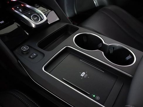 Certified 2026 Acura MDX SH-AWD w/ Technology Package image 23