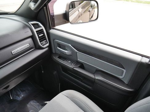 Used 2021 RAM 2500 Big Horn w/ Level 1 Equipment Group AWD/4WD image 23