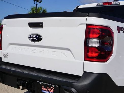 Used 2025 Ford Maverick Lariat w/ 4K Tow Package image 5