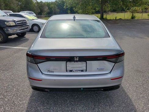 Used 2024 Honda Accord Touring image 11