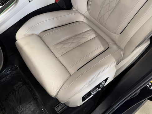 Used 2024 BMW X7 xDrive40i w/ Executive Package AWD/4WD image 35