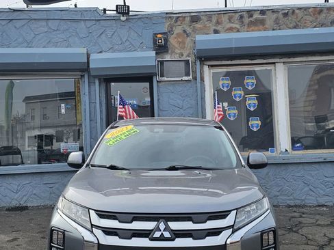 Used 2021 Mitsubishi Outlander Sport ES image 1