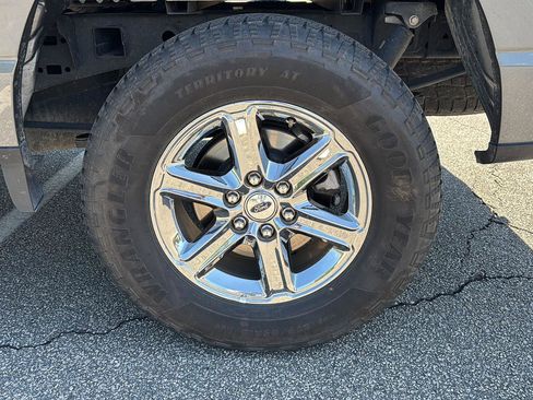 Used 2025 Ford F150 XLT w/ Equipment Group 301A Standard AWD/4WD image 7