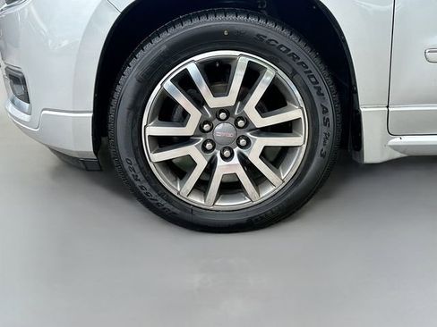 Used 2013 GMC Acadia Denali AWD/4WD image 36