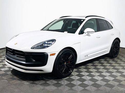 Used 2024 Porsche Macan GTS AWD/4WD image 3