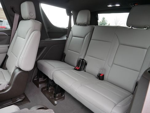 Used 2021 Chevrolet Tahoe LT image 35