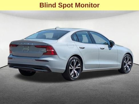 Used 2024 Volvo S60 B5 Core FWD image 5