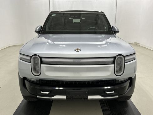 Used 2025 Rivian R1S Adventure AWD/4WD image 8