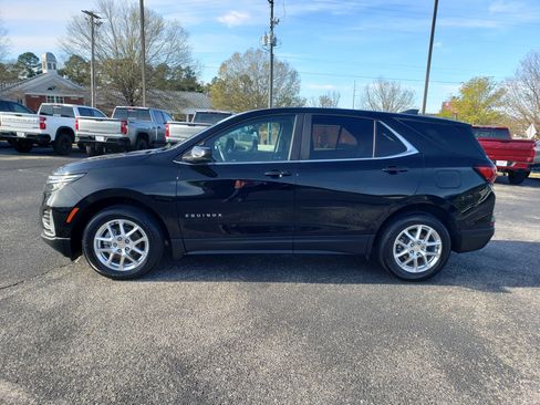 New 2022 Chevrolet Equinox LT w/ Driver Convenience Package FWD image 6