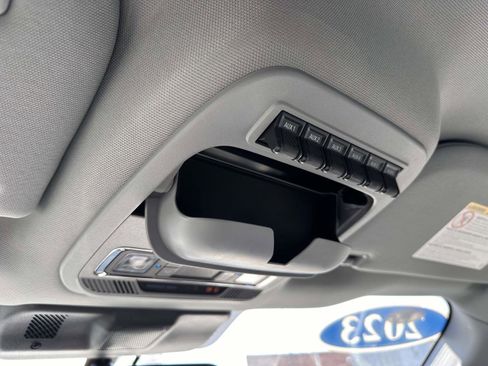 Used 2023 Ford F350 Lariat w/ Lariat Ultimate Package image 30