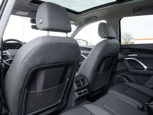 Certified 2025 Audi Q5 Premium Plus w/ Premium Plus image 24