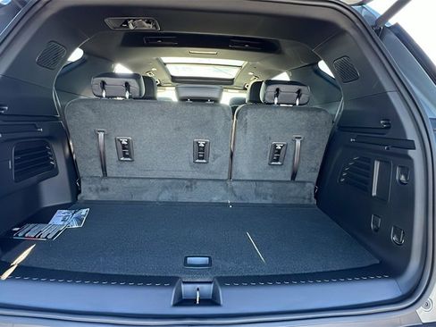 New 2026 Chevrolet Traverse LT w/ Sun and Wheel Package image 10