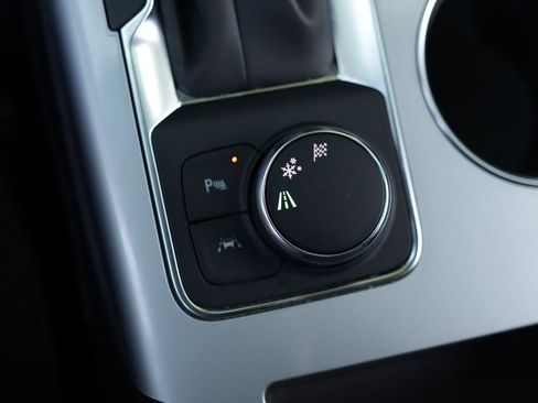Used 2024 Chevrolet Blazer LT w/ Convenience Package FWD image 18