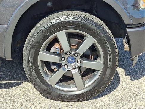 Used 2015 Ford F150 XLT w/ Equipment Group 302A Luxury AWD/4WD image 8