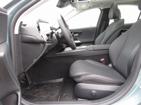 Certified 2024 Mercedes-Benz E 350 4MATIC Sedan image 10