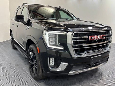 Used 2022 GMC Yukon SLT w/ SLT Premium Package AWD/4WD image 3