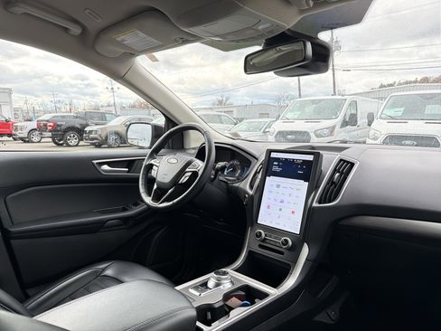 Used 2024 Ford Edge SEL image 16