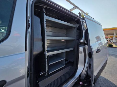 Used 2022 Ford Transit Connect XLT FWD image 13