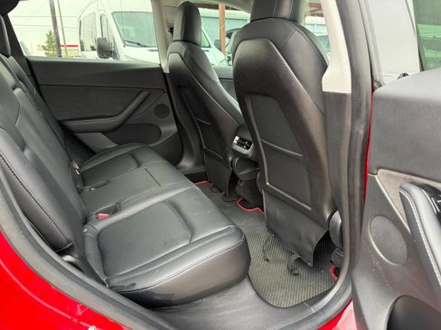 Used 2020 Tesla Model Y Long Range AWD/4WD image 8